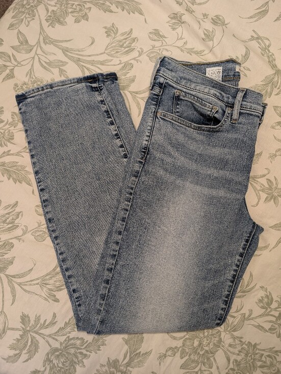 Levi's Denim - Women's Levi's 314 Shaping Straight Jeans